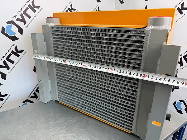 KY-200 Маслоохладитель 200 л/мин 24 Вольта