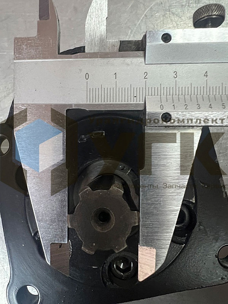 30A50X004-3.1B (НШ-50) левый Насос шестеренный 