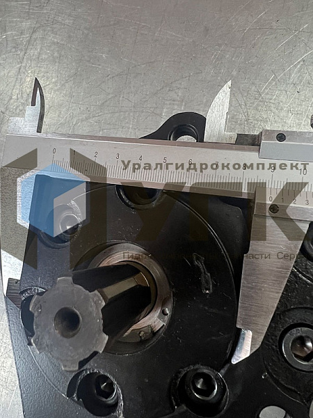 30A50X004-3.1B (НШ-50) левый Насос шестеренный 