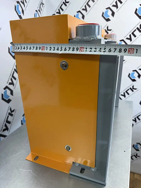 KY-200 12 Вольт. Маслоохладитель 200 л/мин с электрическим приводом и температурным реле